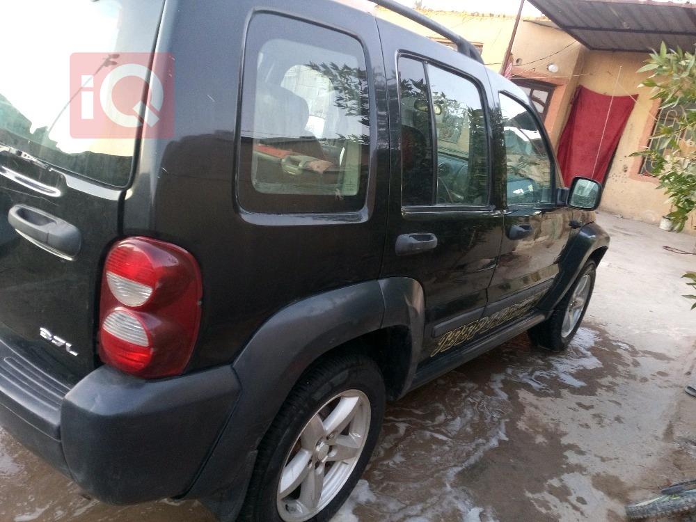 جیپ لیبێرتی